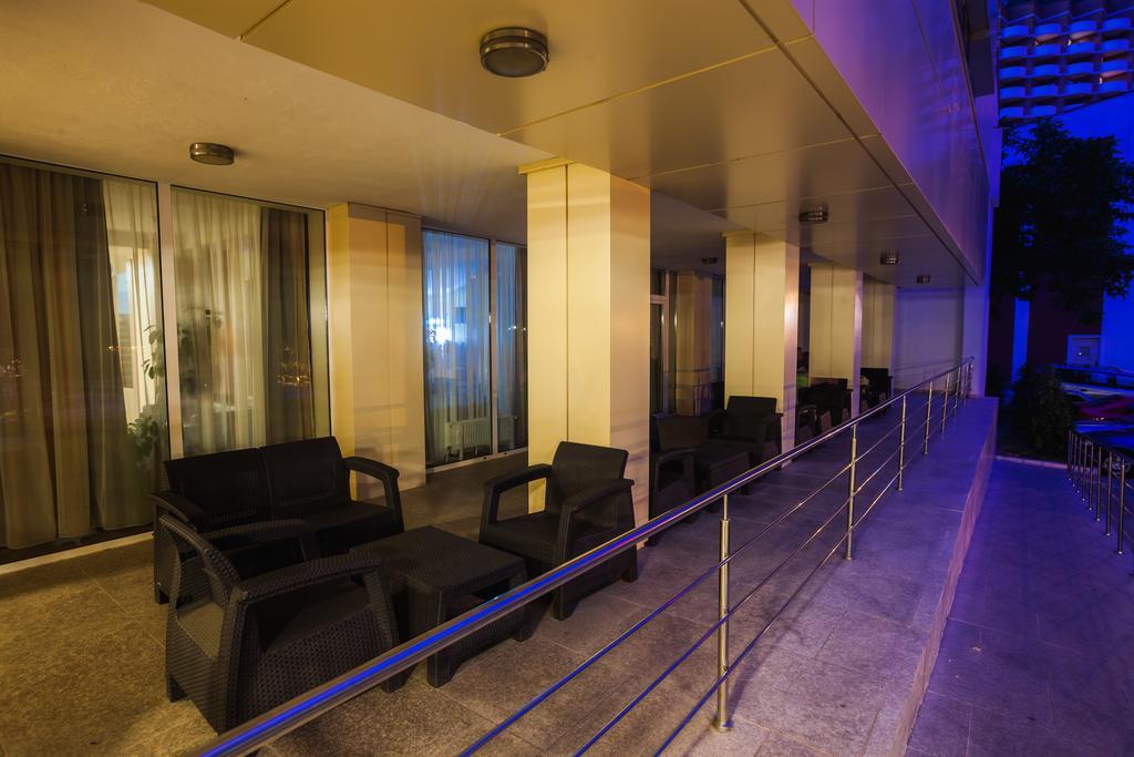 Hotel Domogled Băile Herculane エクステリア 写真